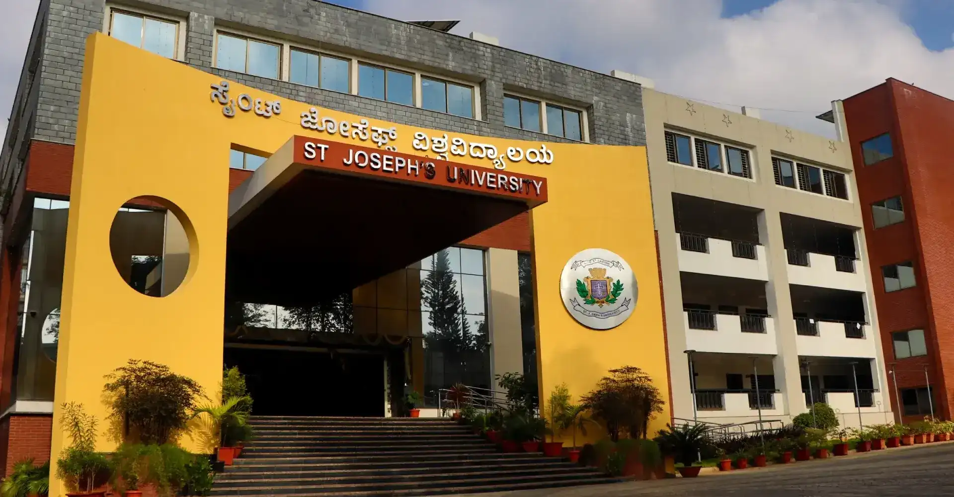 Shilmy shoy freelance digital marketing expert in thrissur studied in st joseph university